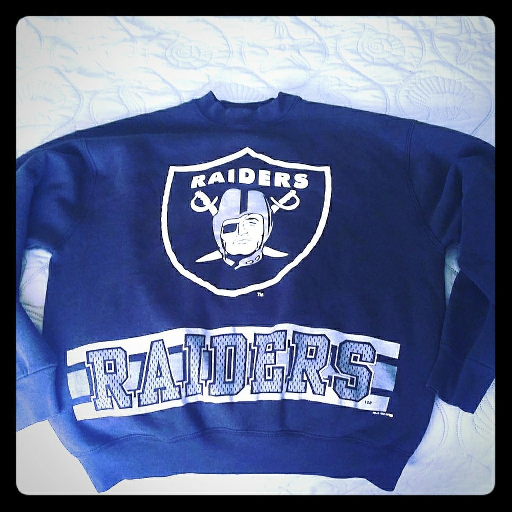 Vintage Raiders pullover sweater